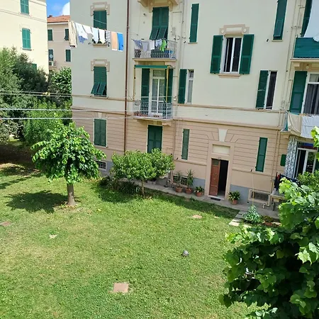 La Casa Dei Giganti * La Spezia